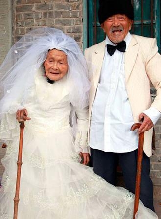 دوای 90 ساڵ هه‌ر عاشقی یه‌کترن